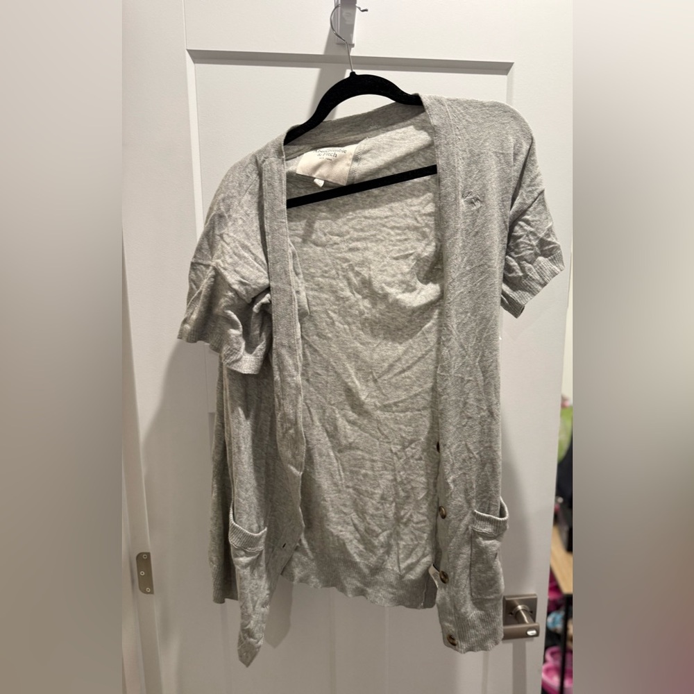Abercrombie & Fitch Light Gray Casual Button Down Sweater